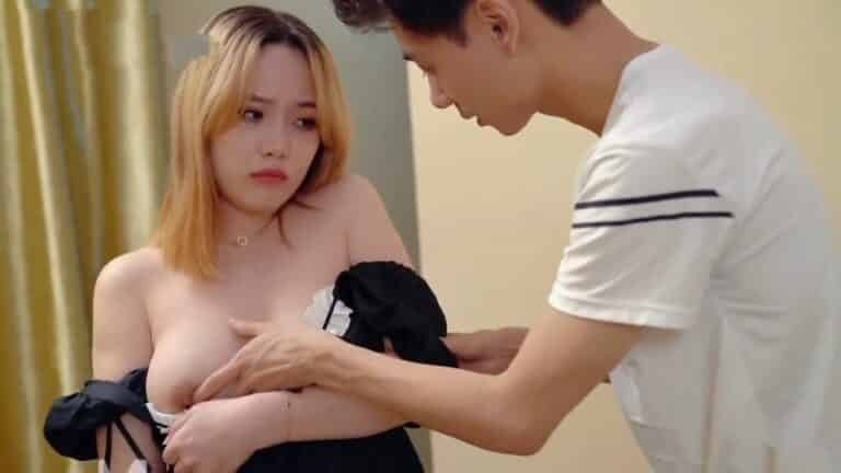 Cậu chủ dâm bạo dâm em người hầu vú to xinh đẹp