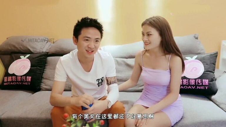 Nữ phóng viên dâm đãng và chàng trai mới lớn chym to
